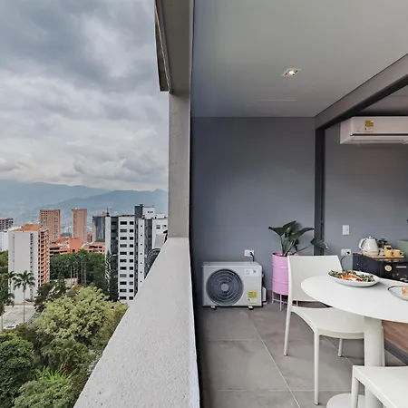 Versus Hotel Medellin Exterior photo