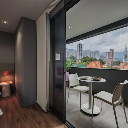 Versus Hotel Medellin Exterior photo